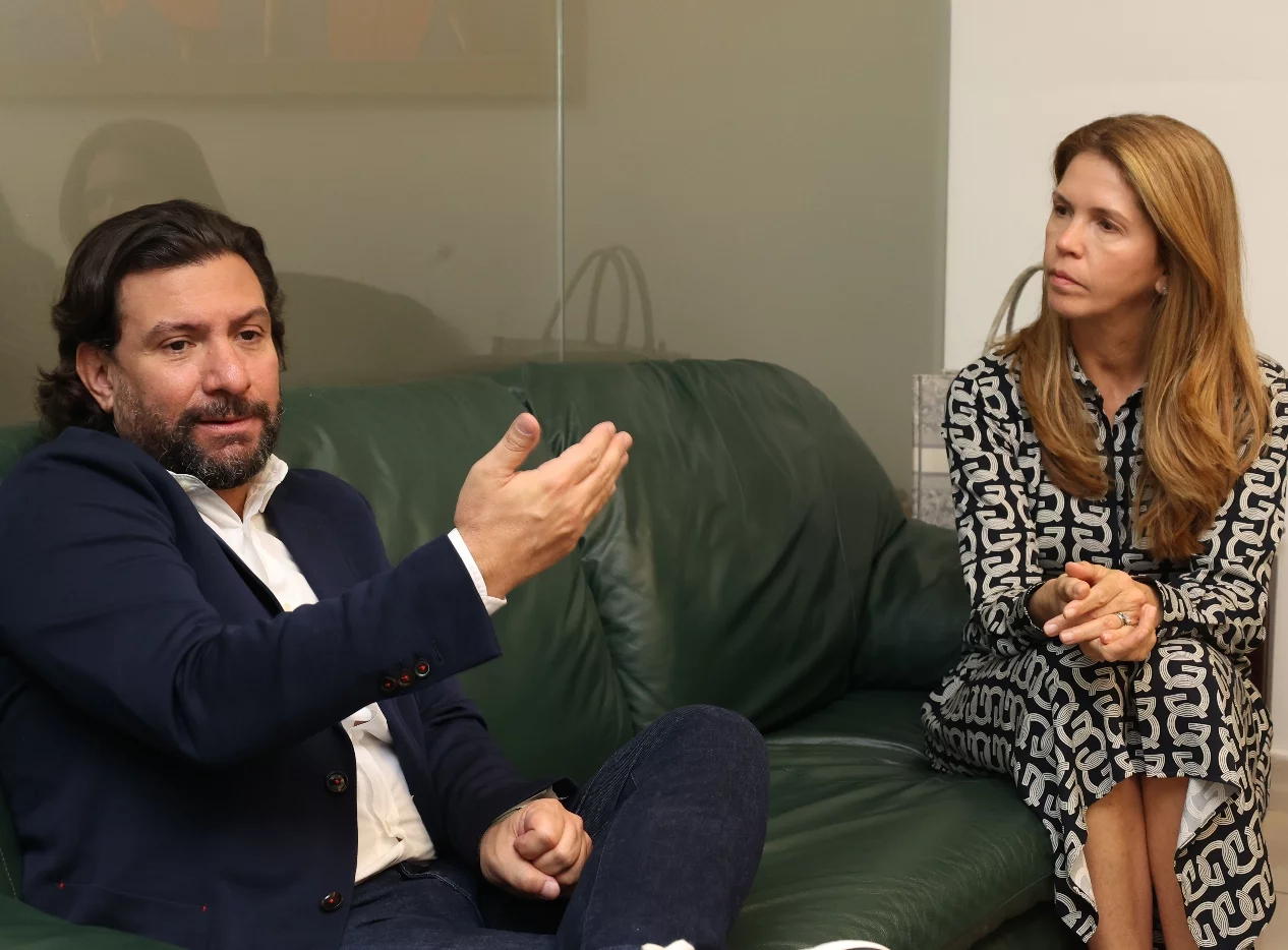 Carlos Matamoros, representante de Karpowership, en visita de cortesía a EL DÍA.