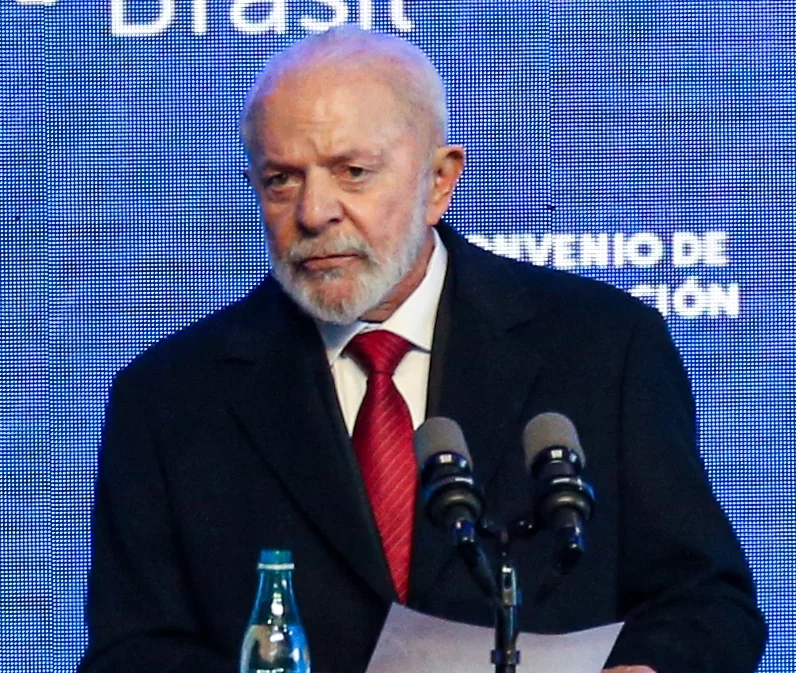 Chile y Brasil firman Convenio de Cooperación Espacial en Santiago