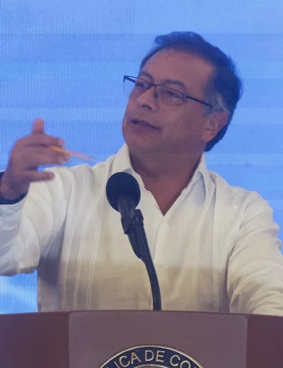 El presidente colombiano dice que la Inteligencia Artificial puede extinguir la humanidad