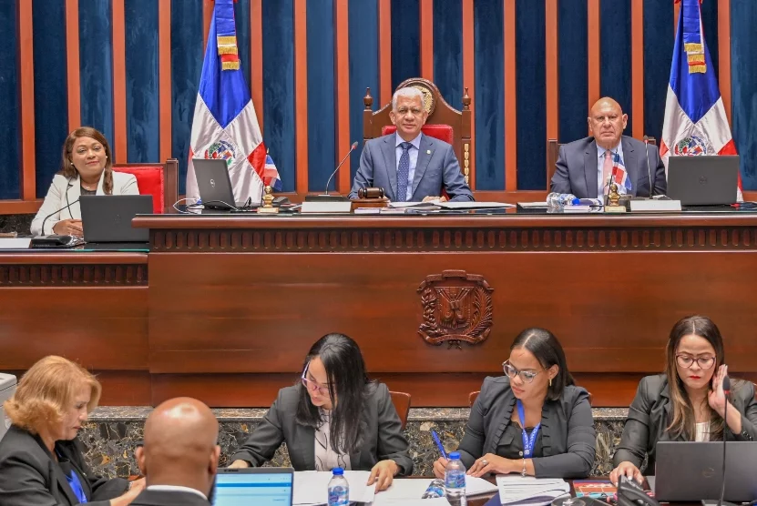 Primera sesión del nuevo Senado instalado el viernes.
