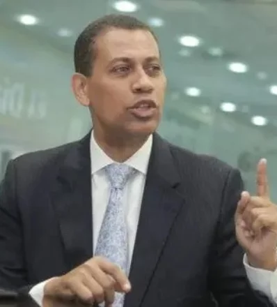Guido Gómez Mazara es un alto dirigente del PRM.