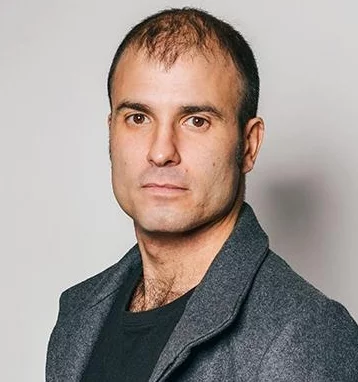 El  actor Julián Ortega  tenía  41 años.