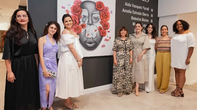 Zoraidy García, Amalia Estrada, Aida Vásquez Yarull, Susy Guzmán, Pamela Polanco, Betesha Bloise, Ana María López y Judith López.