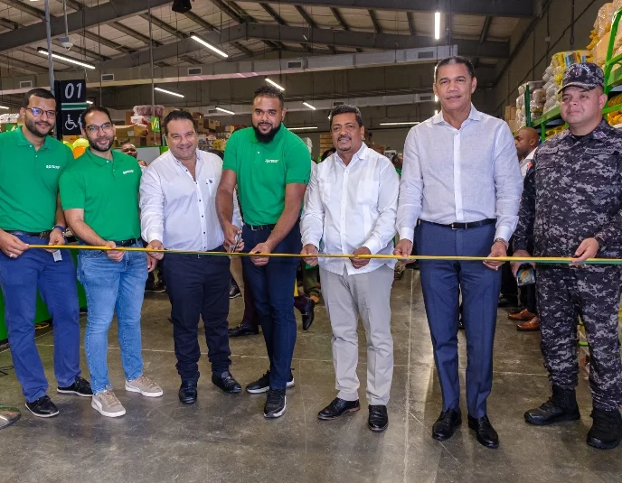 Anderdon González, Junior Tavárez, Jesús Armenteros, Francisco Guzmán,  Danilo Santos y el  coronel Guzmán Camilo.