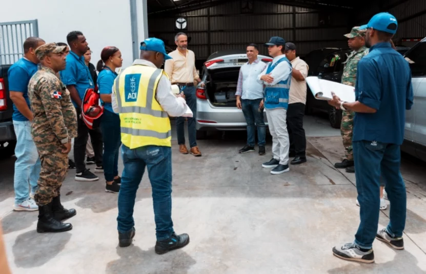 Operativo en negocios   obstruyen están colmados y talleres.