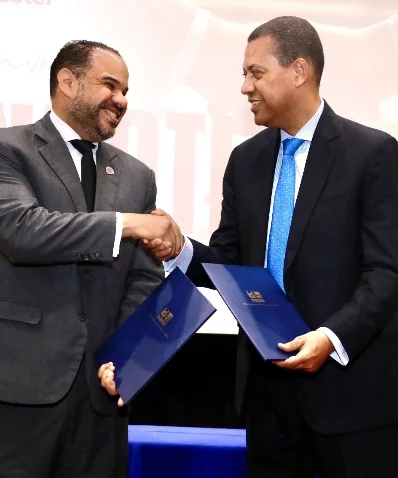 Pablo Ulloa y Guido Gómez Mazara.