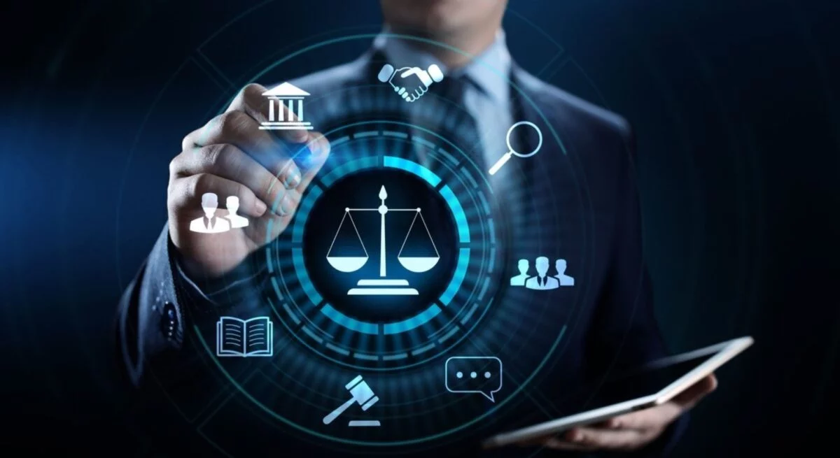 El Poder Judicial y otras instituciones facilitan algunos servicios a usuarios mediante la Internet   con sólo pulsar un dedo.