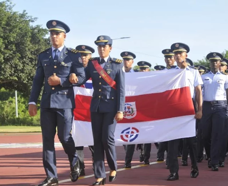 Desfile de Cadetes durante  la inauguración de sus juegos.