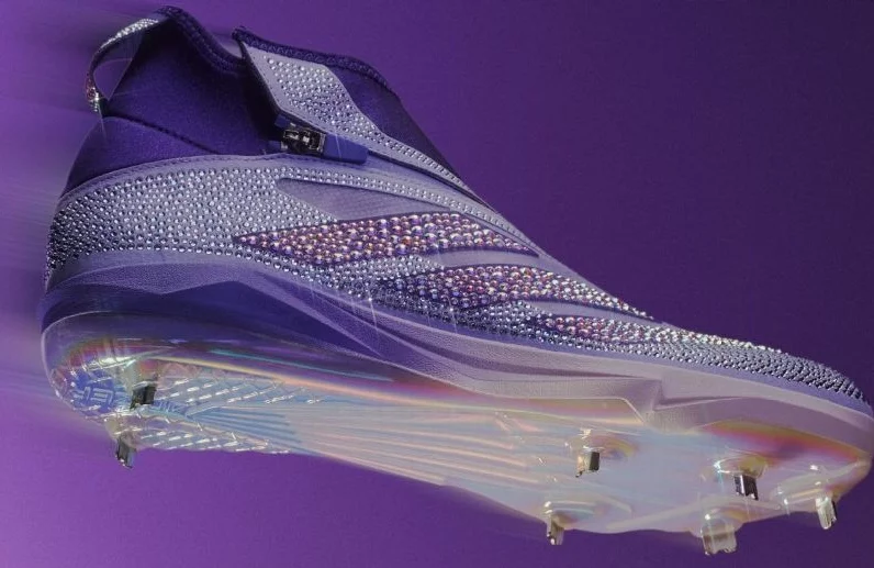 Los botines especiales que utilizará Julio Rodríguez.