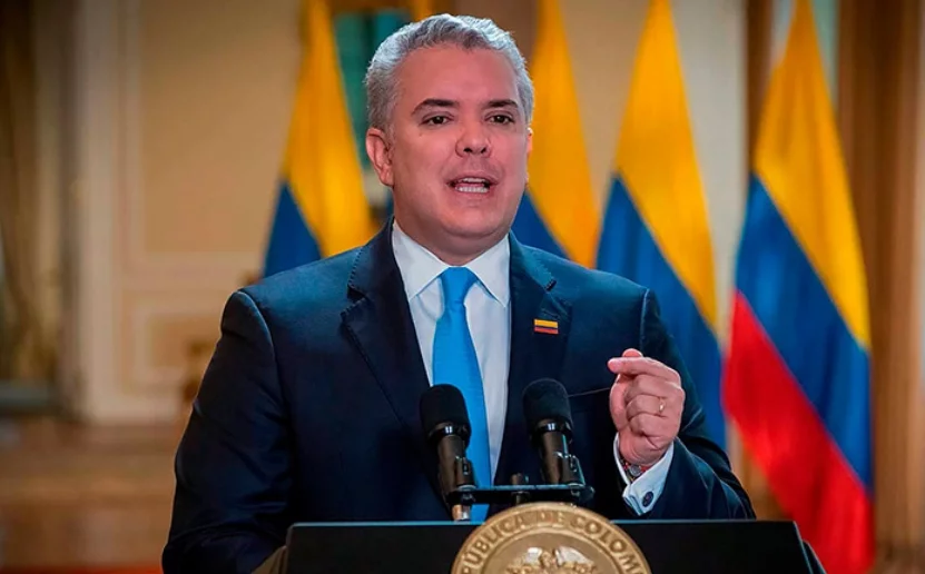 La jornada cuenta con la participación de Iván Duque.