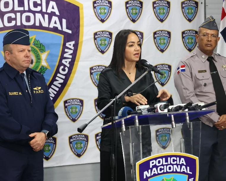 Ministra de Interior y Policía, en rueda de prensa ayer.