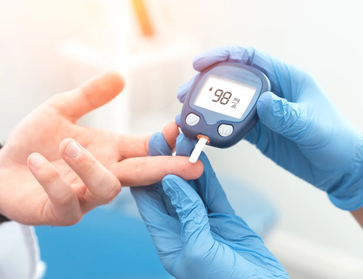 Es  urgente  educar a la población en general sobre la prevención y manejo de la diabetes.