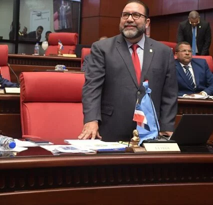 (foto) Ramón Rogelio Genao, senador por la provincia La Vega.