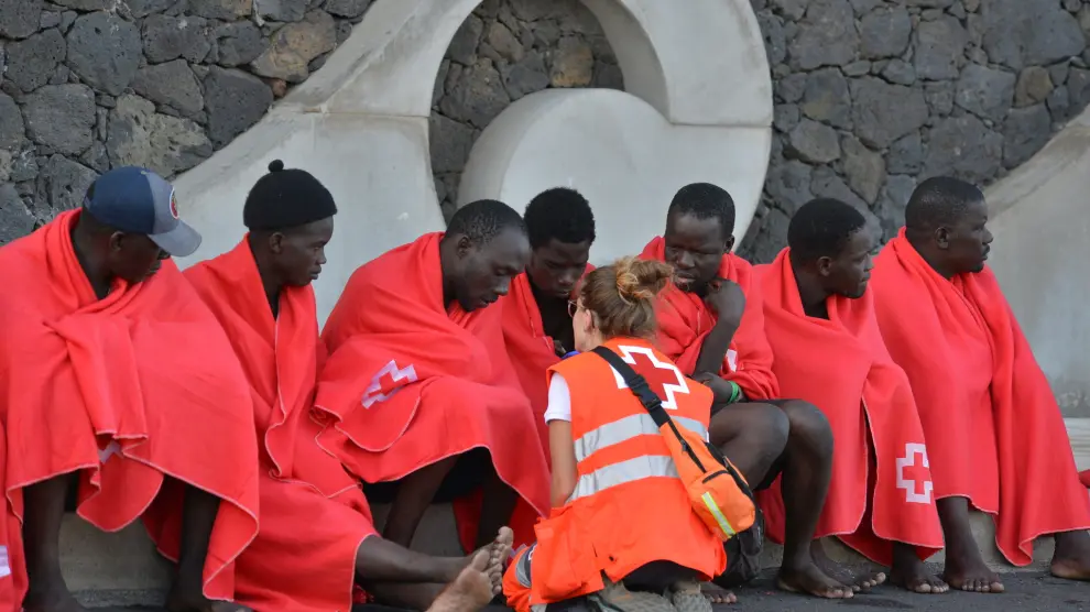 llegan-518-inmigrantes-en-cinco-cayucos-a-tenerife-y-los-cristianos