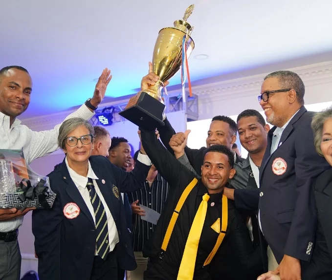 Félix Coronado, ganador de la Copa Nacional de Cocteles.