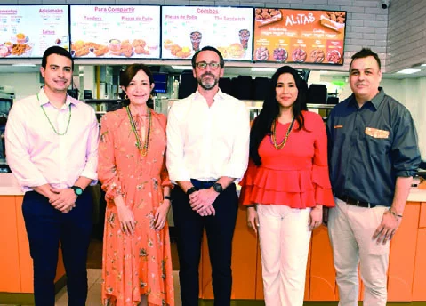 Domingo Bermúdez Turull, Isabel Turull, Marcos Sánchez, Alexandra Bodden y Mauro Noriega.