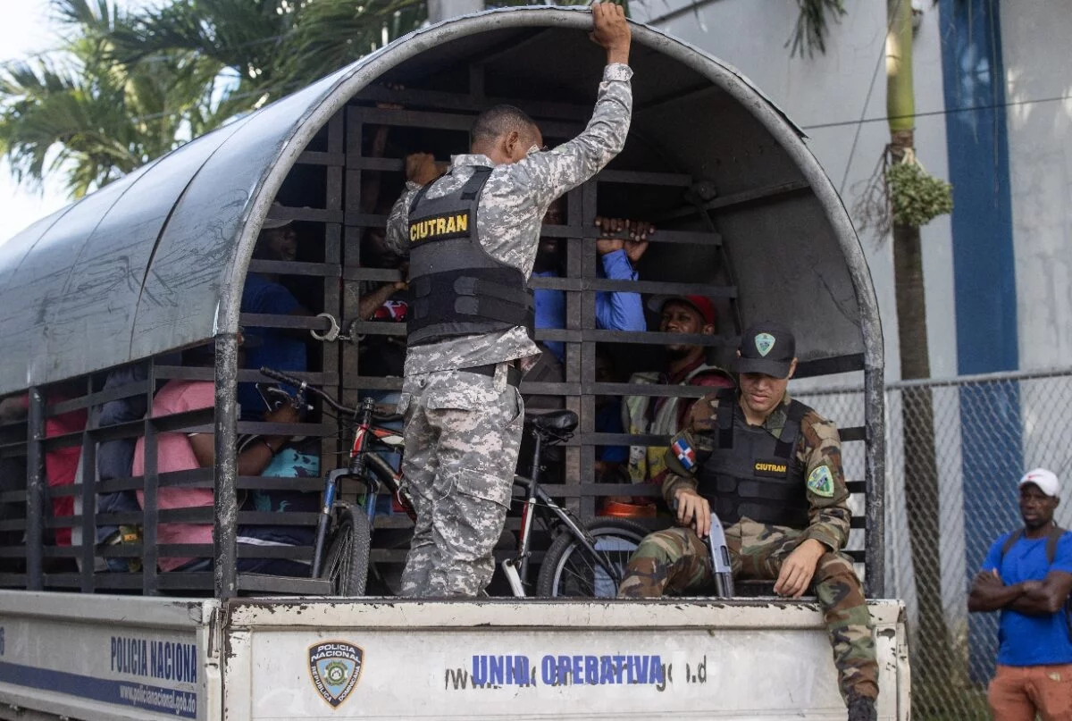 Incertidumbre entre haitianos en República Dominicana por plan de deportación masiva
