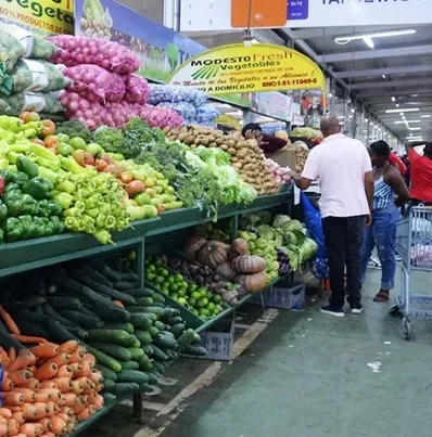 Bajaron   aguacates, cebollas, yuca, ajíes y naranjas.