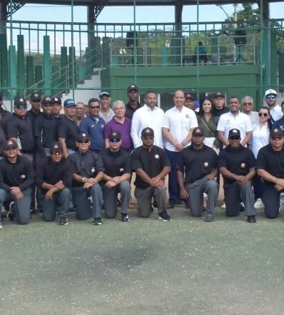 Directivos de la Dirección del Comisionado de Béisbol.