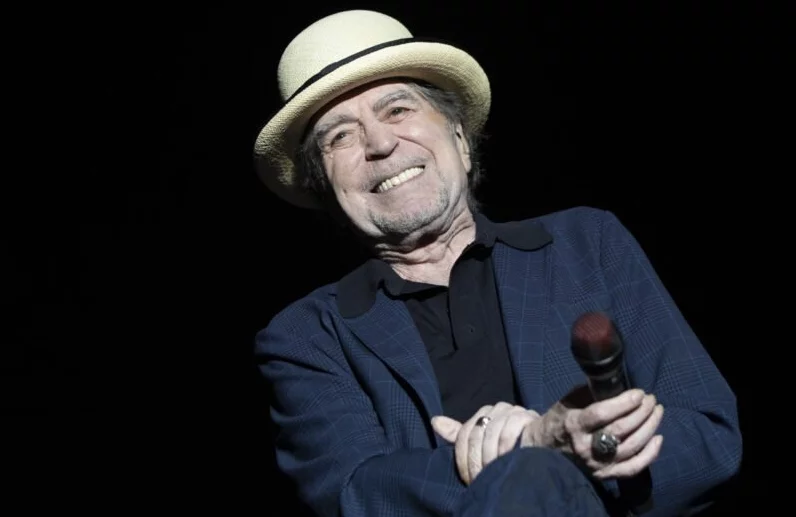 Joaquín Sabina estrena un ultimo tema de su carrera.