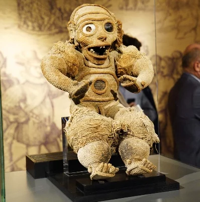 Cemí de algodón taíno.