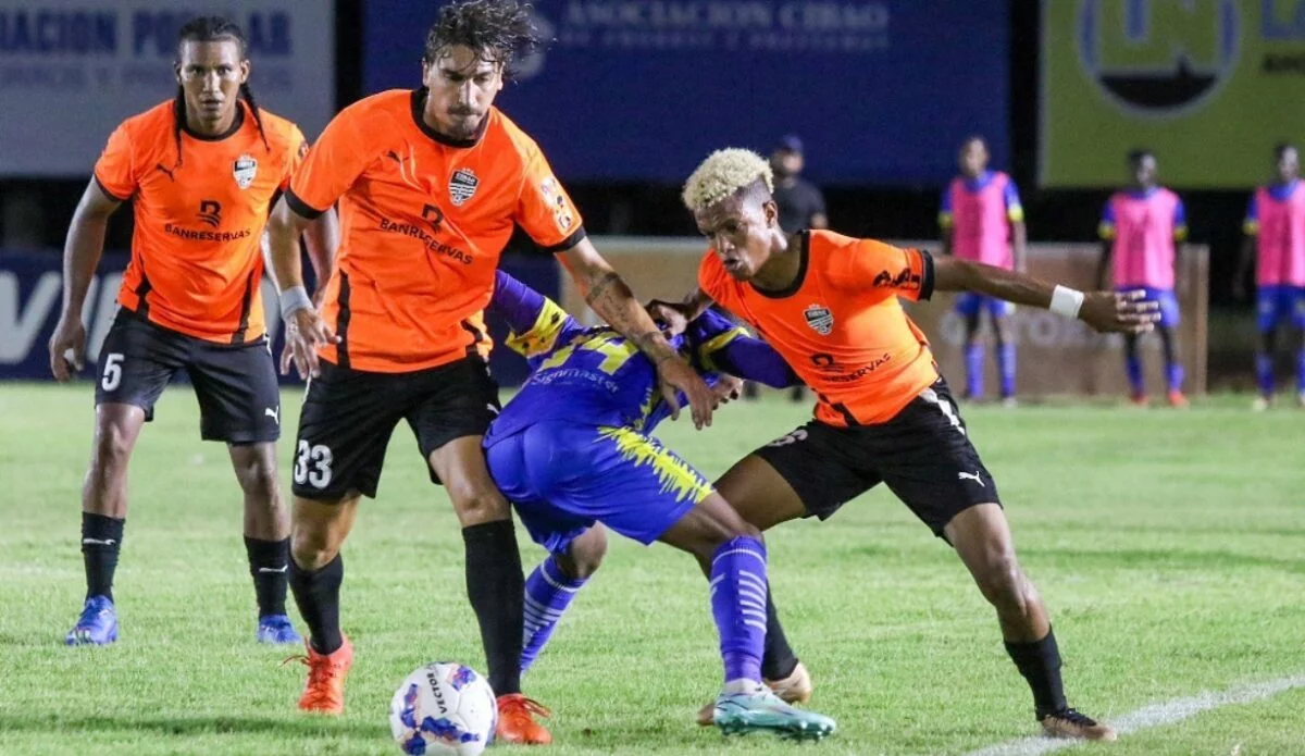 La ferrea defensa de de Cibao. fue clave para vencer al Atlantico FC