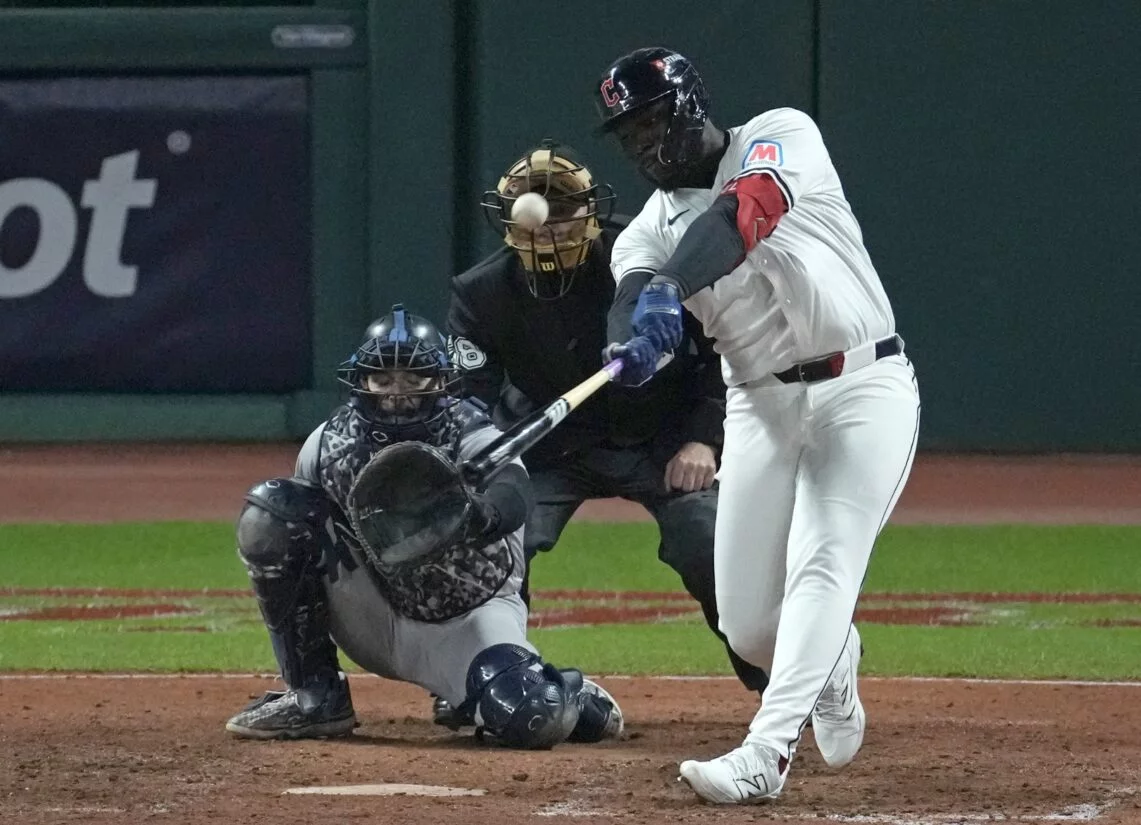 El novato dominicano Jhonkensy Noel disparó un jonrón que quedará en la historia de   Cleveland y de los Yanquis.  Ap