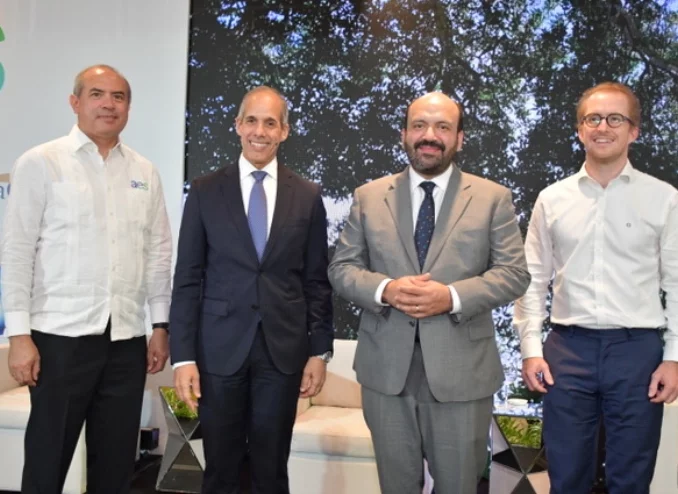 Carlos Birbuet, Edwin de los Santos, Ramón Pérez Fermín y Christian Cabral.