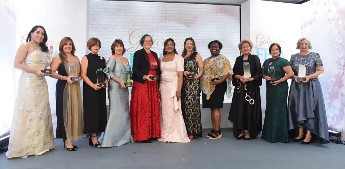 Lorenny Solano, Laura Peña, Jacqueline Ventura, Jayne Cabreja, Gricell Garrido, Amarilys Durán, Marbel Lugo, Jazmín Guerrero, Sissy Bermúdez, Soraya Rodríguez y María Aldape.
