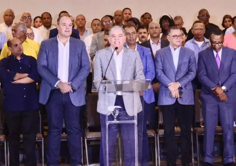 Un grupo de dirigentes  pidió cambios en el partido.