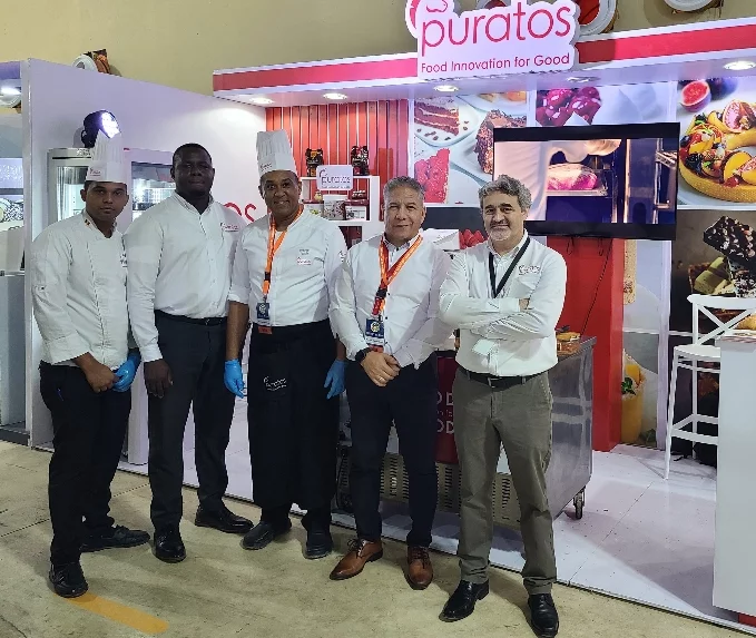 Rocky Mota, Willy Gómez, Roberto Falcon, Manuel García y Walter Campos.