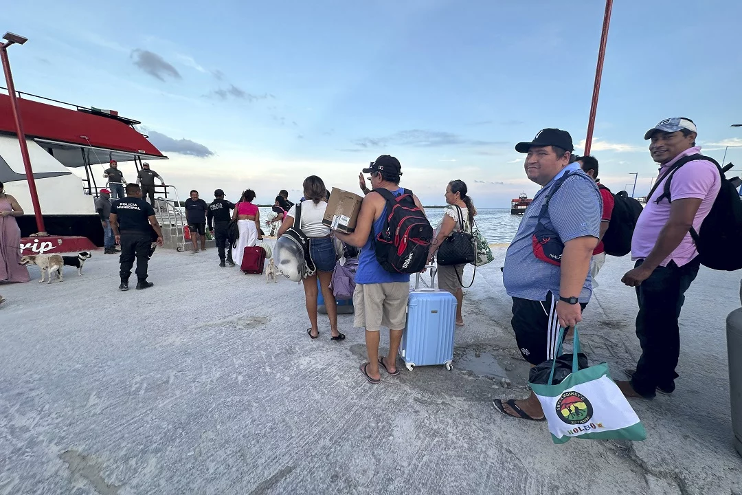 Los estado mexicanos de Yucatán y Quintana Roo en alerta por cercanía de huracán Milton