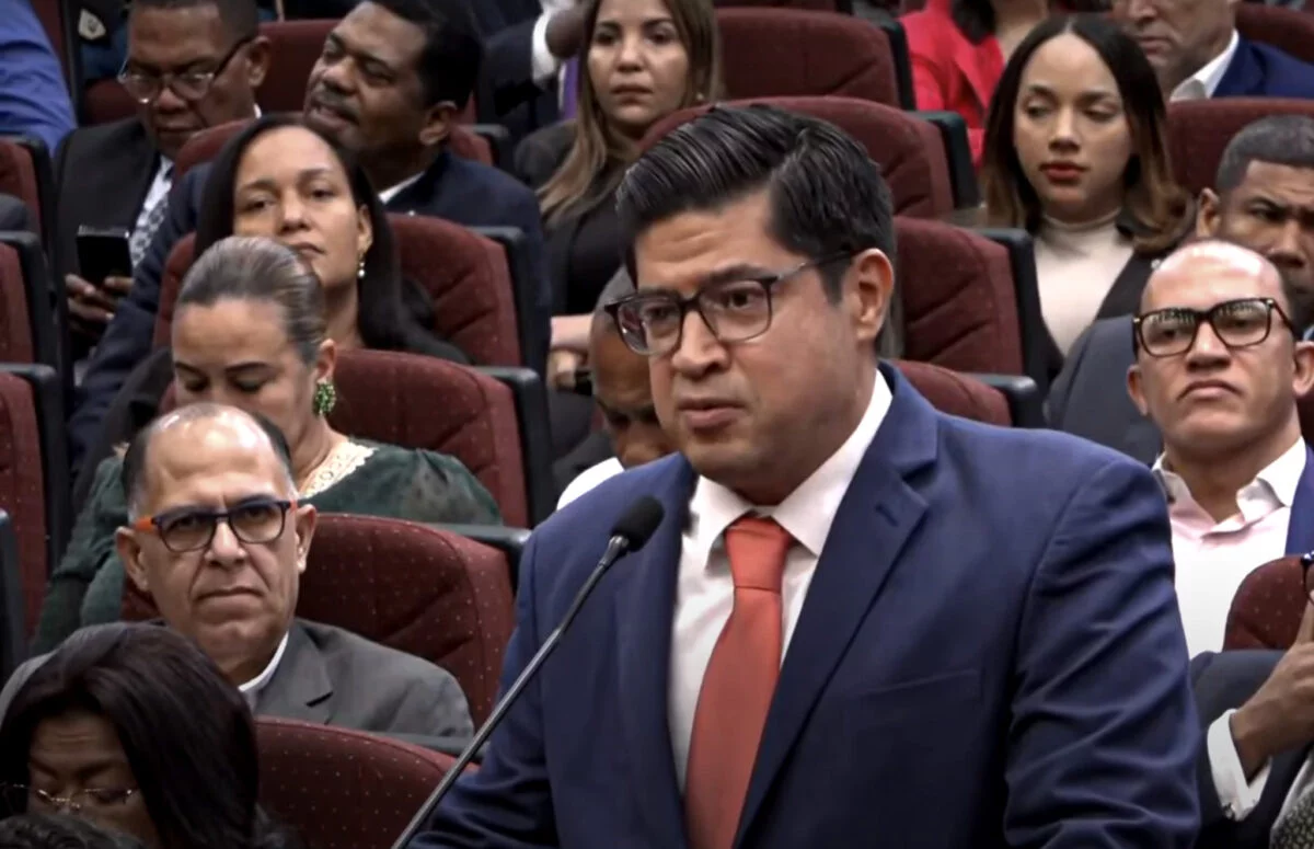 Julio Lozano durante las vistas puìblicas