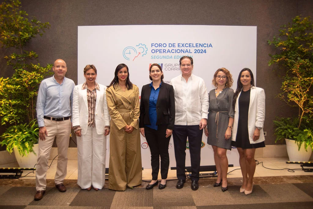 PRINCIPAL Leonardo Guerrero, Isis Abreu, Gloria Matías, Andrea Moscoso, Manuel Corripio, María Andrea Galindo y Carolina Arias
