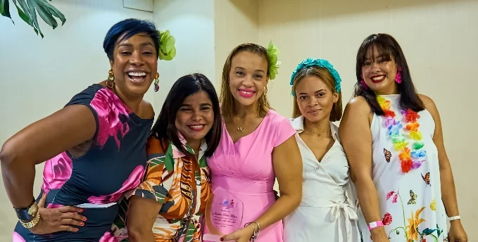 Ejecutivas de la entidad, durante la celebración.