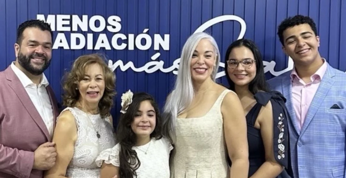 Los propietarios del centro, durante la inauguración.