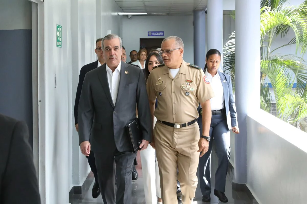 Luis Abinader encabeza la reunión de cada lunes en el Palacio de la Policía Nacional. Fuente externa