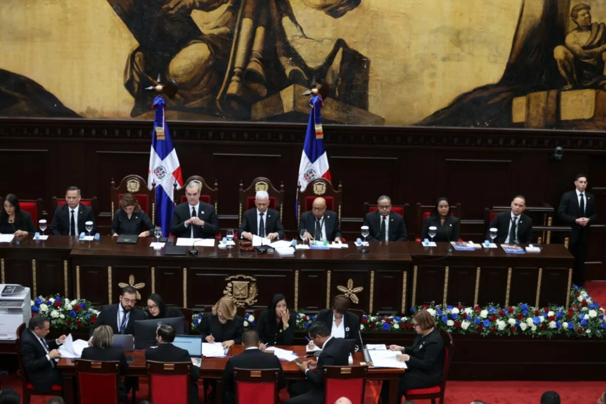 Asamblea, Constitución