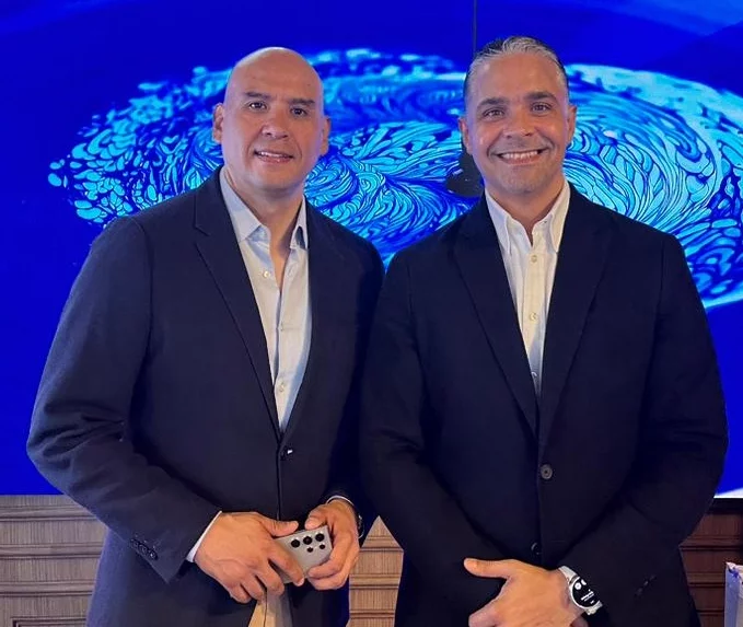 Wilfredo Cárdenas  y Omar Mera.