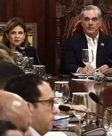 En el fin de semana el Presidente viaja al Este.