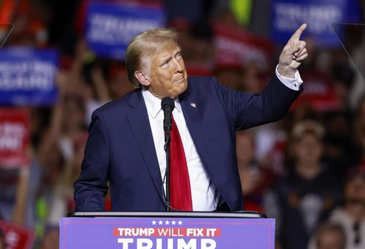 Donald Trump,  en  la campaña, dijo que en su primer día como presidente despediría a Smith.