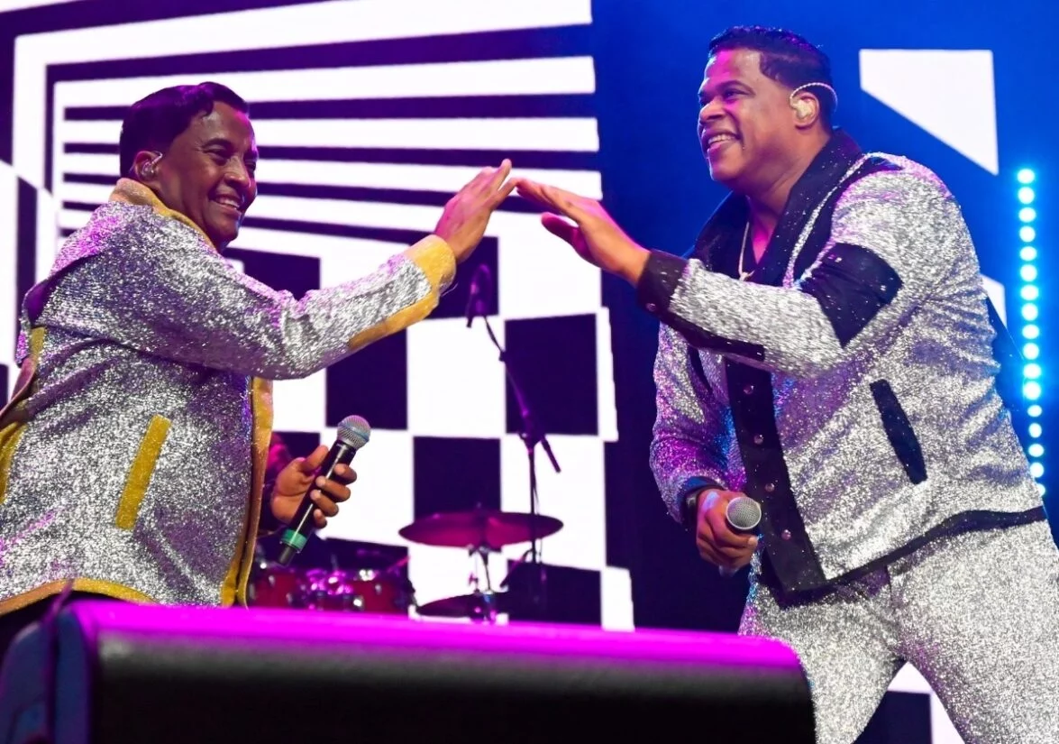 Roberto del Castillo y Jandy Ventura durante su actuación en Puerto Rico.  fuente externa.