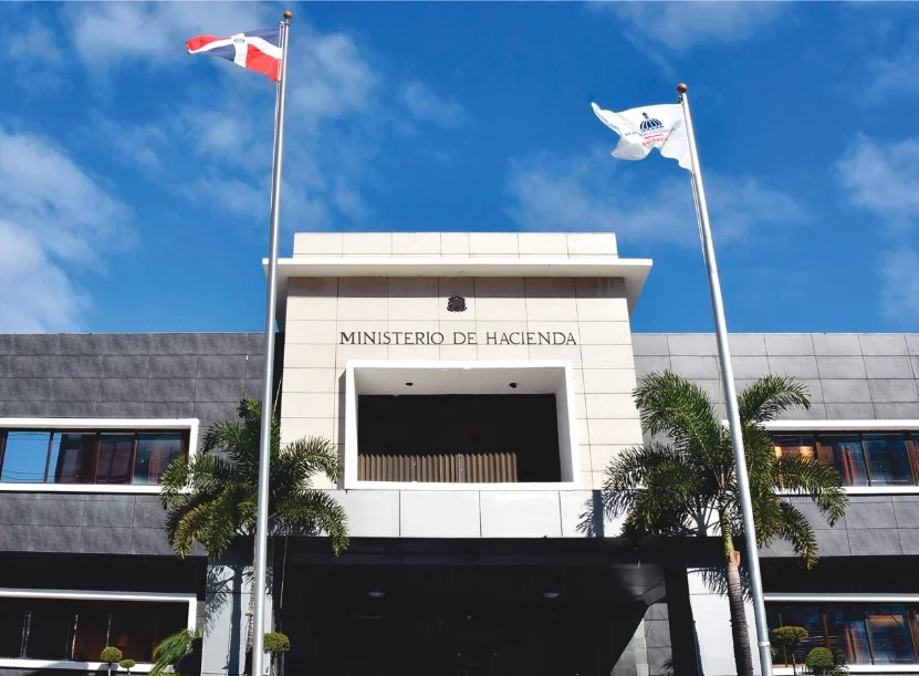 Agencias valoran el desempeño económico del país.
