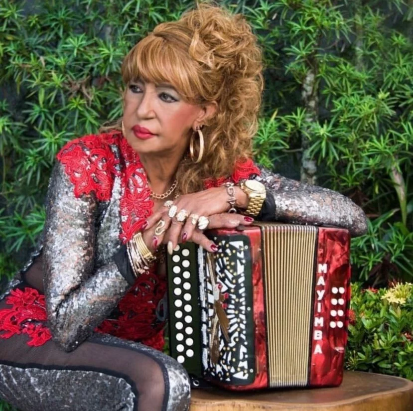 Fefita La Grande es una de las artistas más reconocidas de la música típica.
