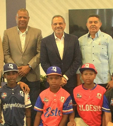 Junior Noboa junto a Eugenio Báez  y Diógenes de la Cruz.