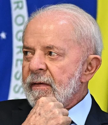 Lula da Silva quiere  mayor presupuesto a educación.