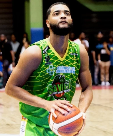 Dayker Cedano brilló en la ofensiva equipo  Savica.