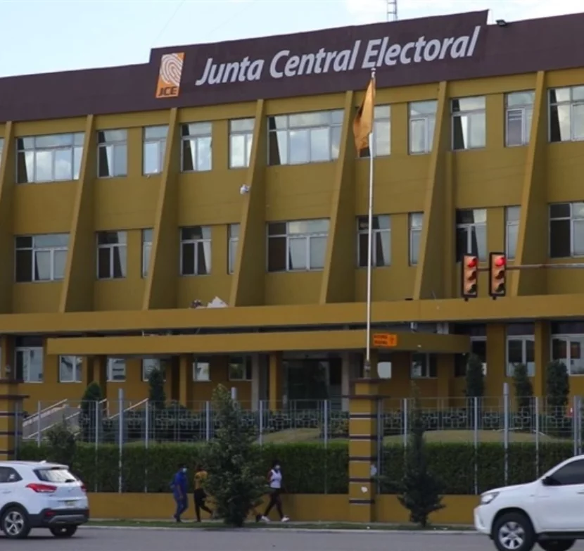 Para actualizar los datos solo se requiere llenar los datos de contacto indicados y enviarlos de forma electrónica.
