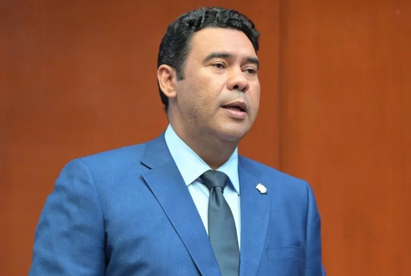 Rafael Barón Duluc hizo un llamado para acabar extremismo en redes sociales