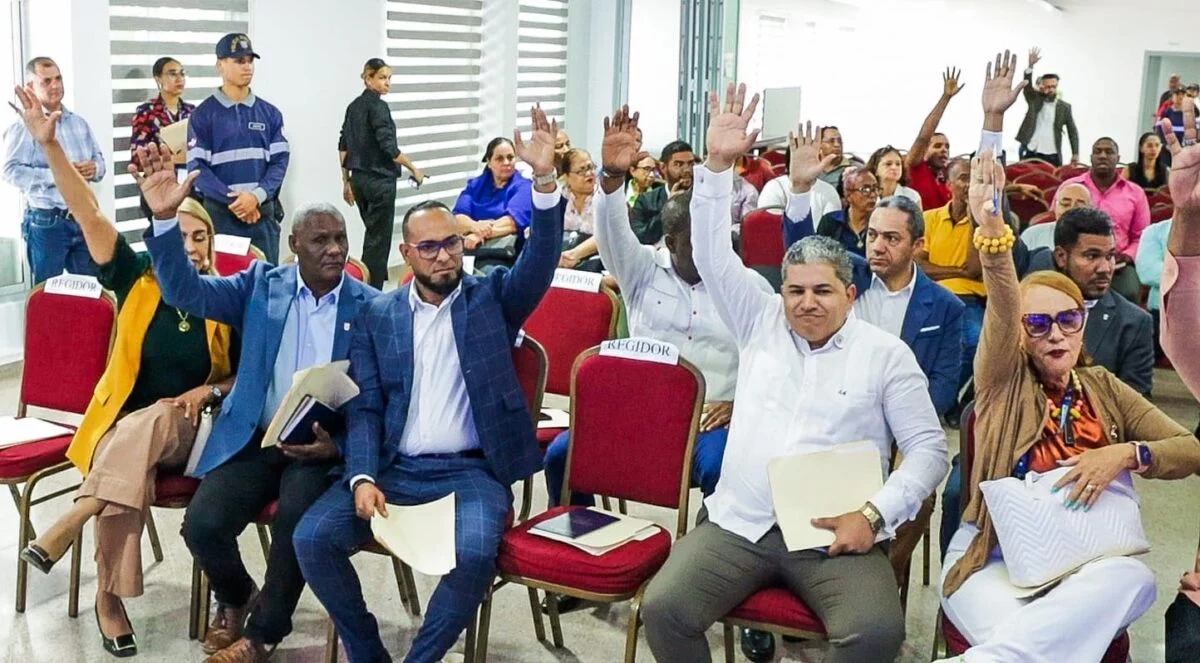 Concejo Municipal de Santiago aprueba RD$140 millones para 11 obras comunitarias en el Presupuesto Participativo 2025 (2)